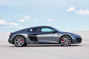 Audi R8 V10 RWD Coupe 2020 года  (AU)